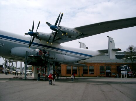 Antonov-22