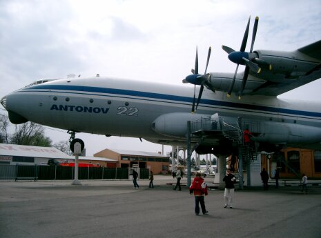 Antonov-22